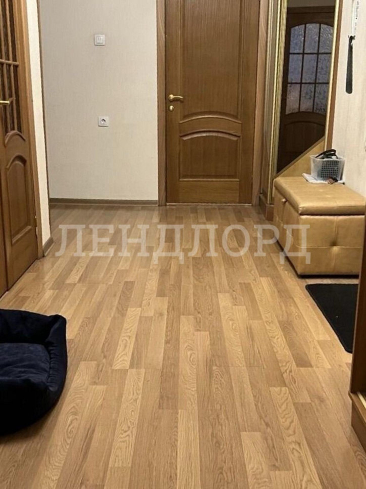 2-комн квартира проспект Королёва, 1Ж