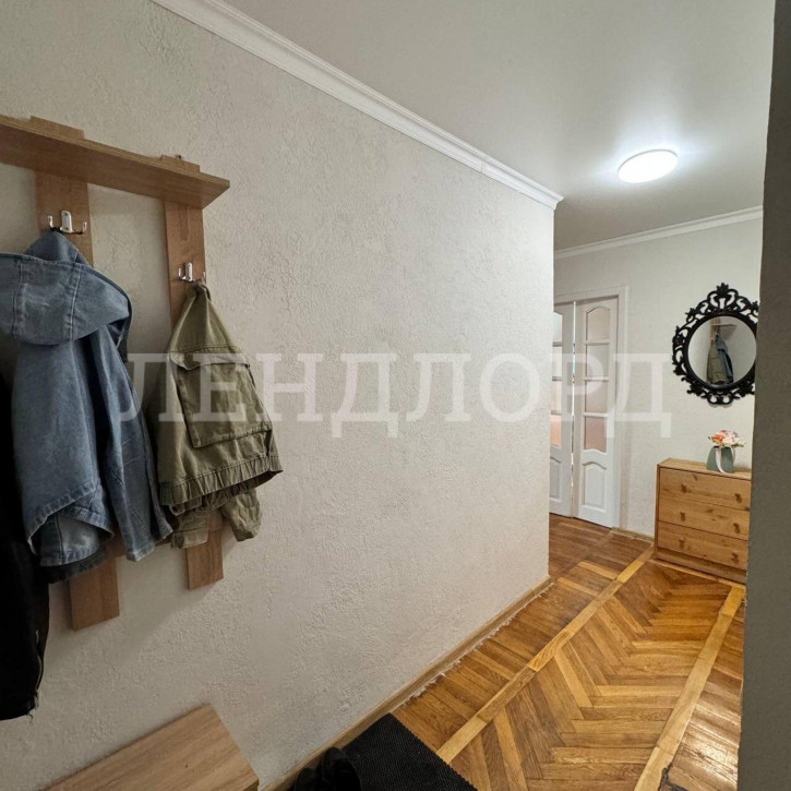 3-комн квартира переулок Журавлёва, 150