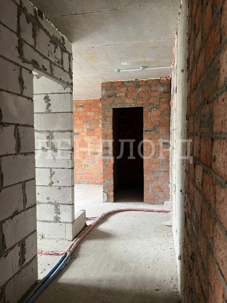 3-комн квартира проспект Соколова, 68/118Вс1