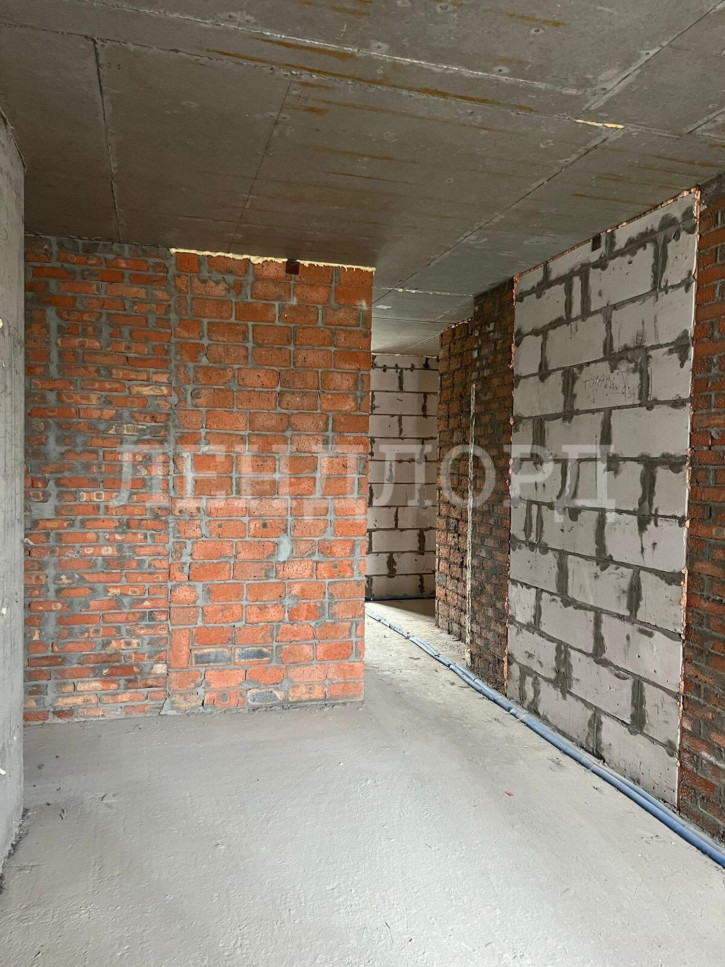 3-комн квартира проспект Соколова, 68/118Вс1