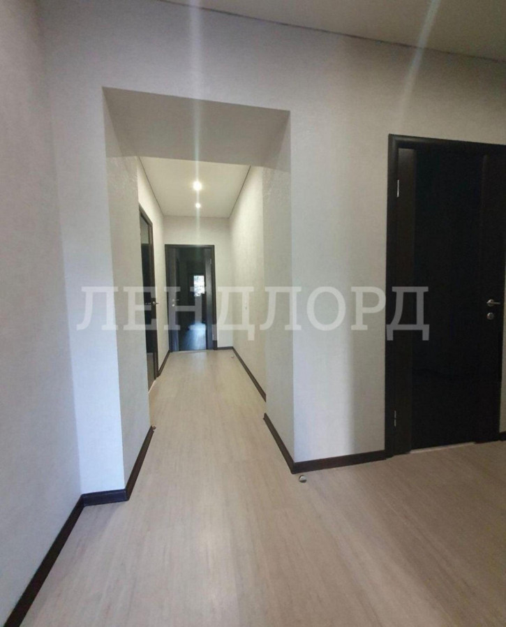 3-комн квартира проспект Королёва, 6/7