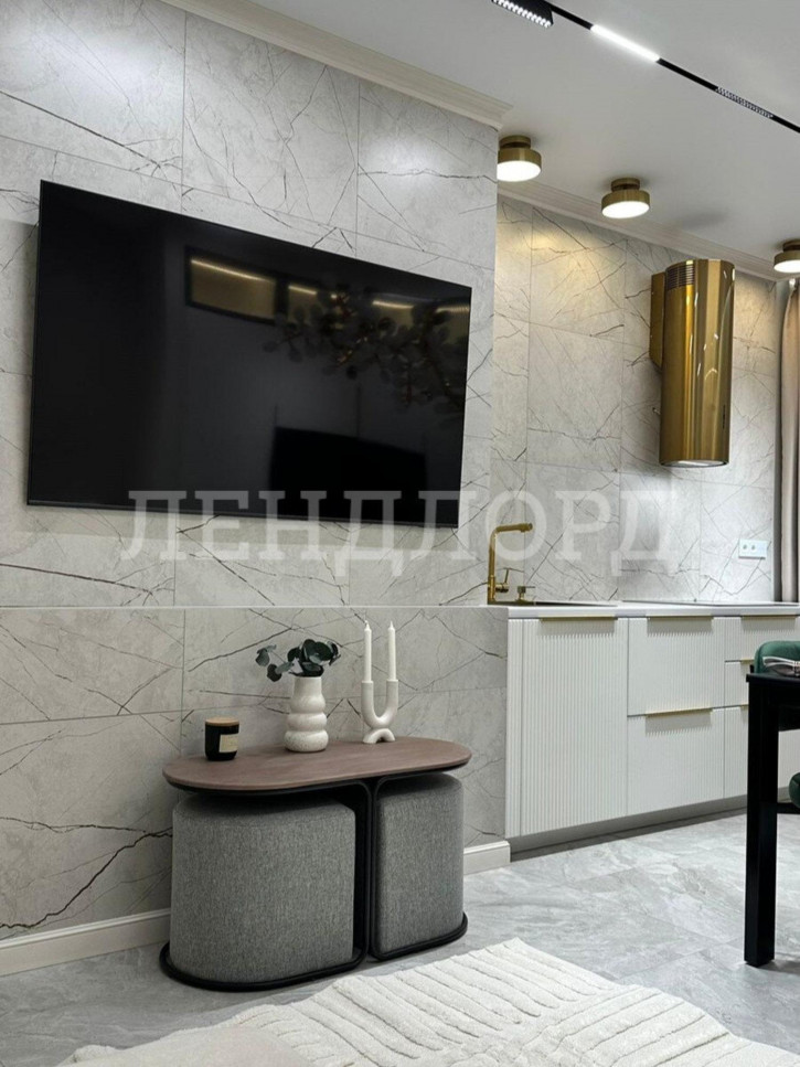 3-комн квартира проспект Сиверса, 26