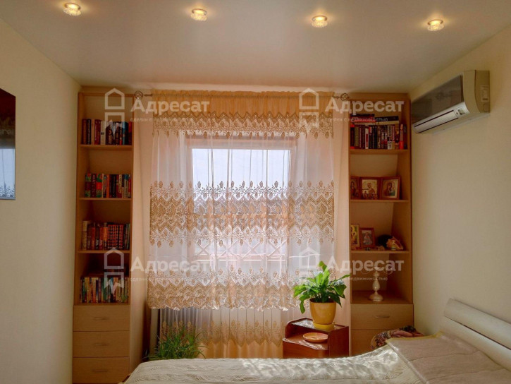3-комн квартира ул. Шекснинская,  д.46