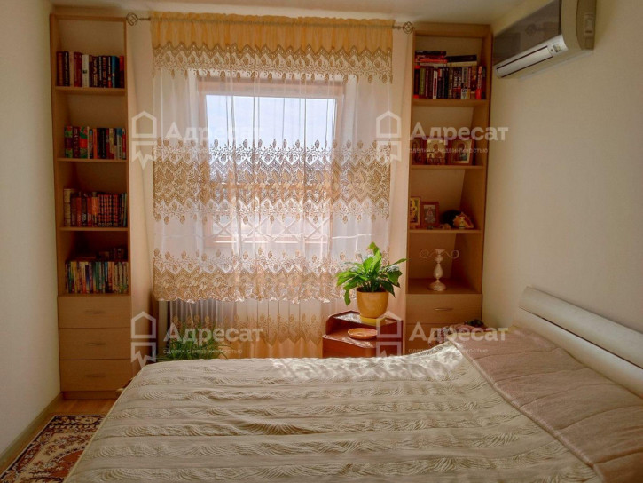 3-комн квартира ул. Шекснинская,  д.46