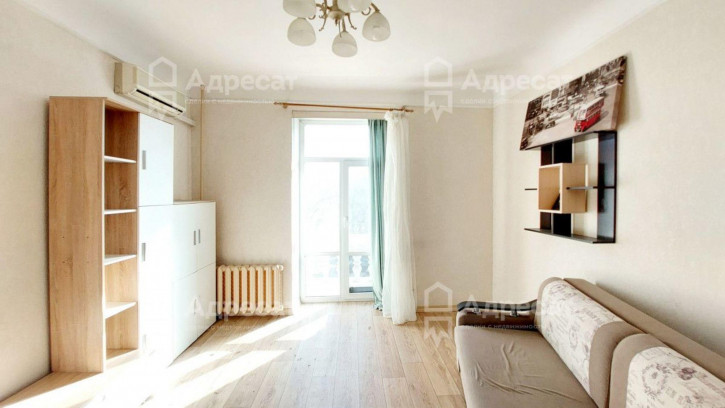 3-комн квартира ул. Пражская,  д.10
