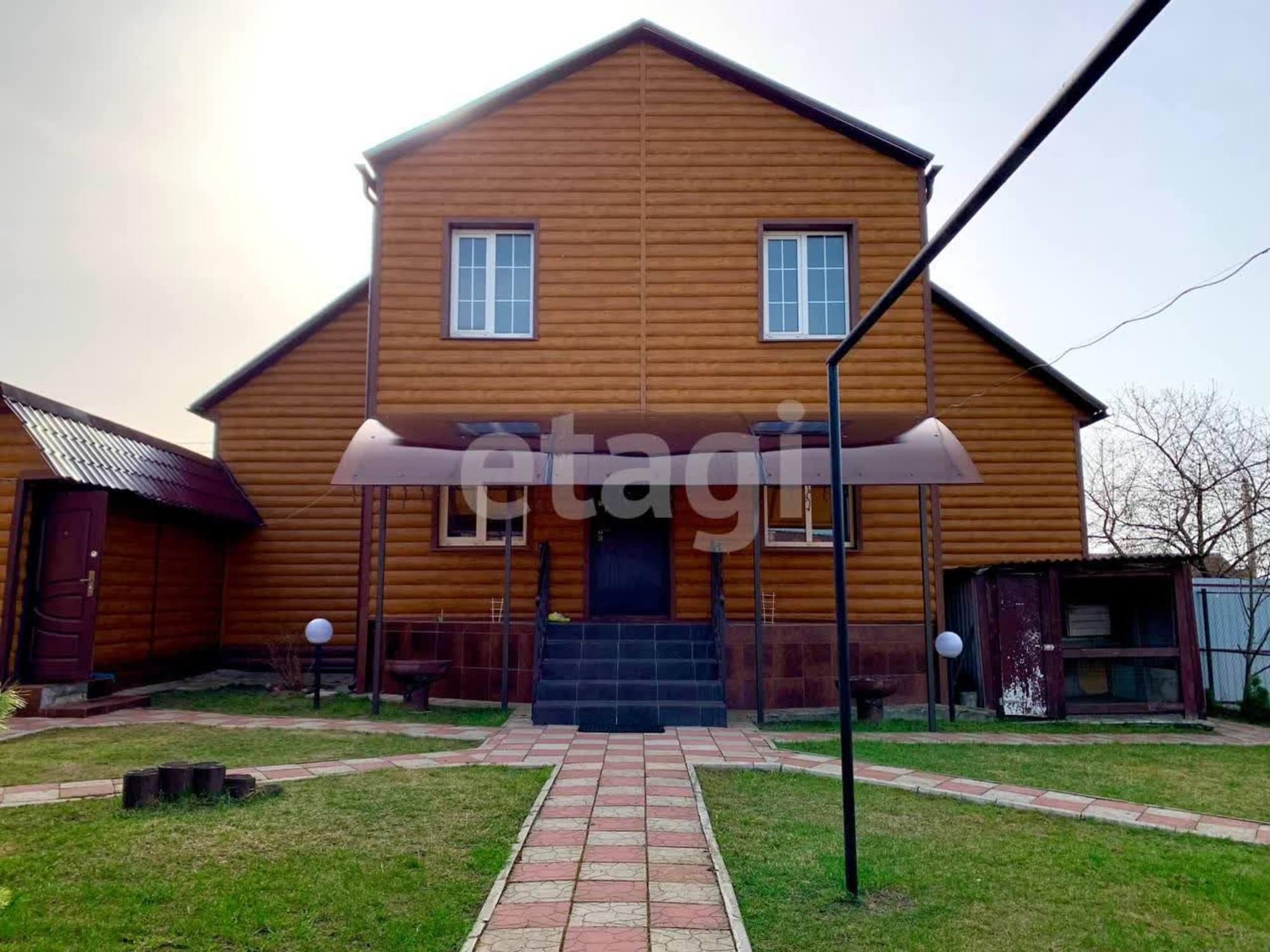 Купить дачу, дом, коттедж за 15 000 000 рублей на Центральная улица