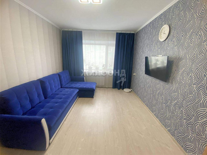 2-комн квартира 13-й микрорайон, д.12