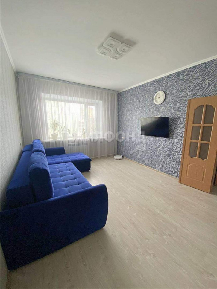 2-комн квартира 13-й микрорайон, д.12