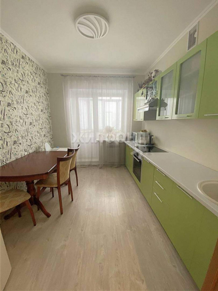 2-комн квартира 13-й микрорайон, д.12