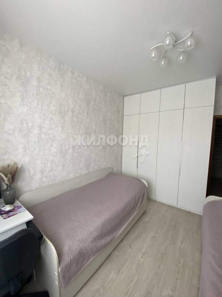 2-комн квартира 13-й микрорайон, д.12