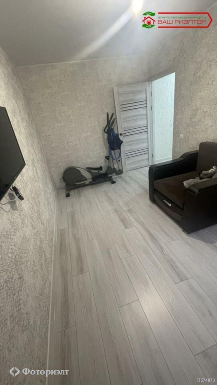 2-комн квартира Героев Отечества пр-кт, 4А