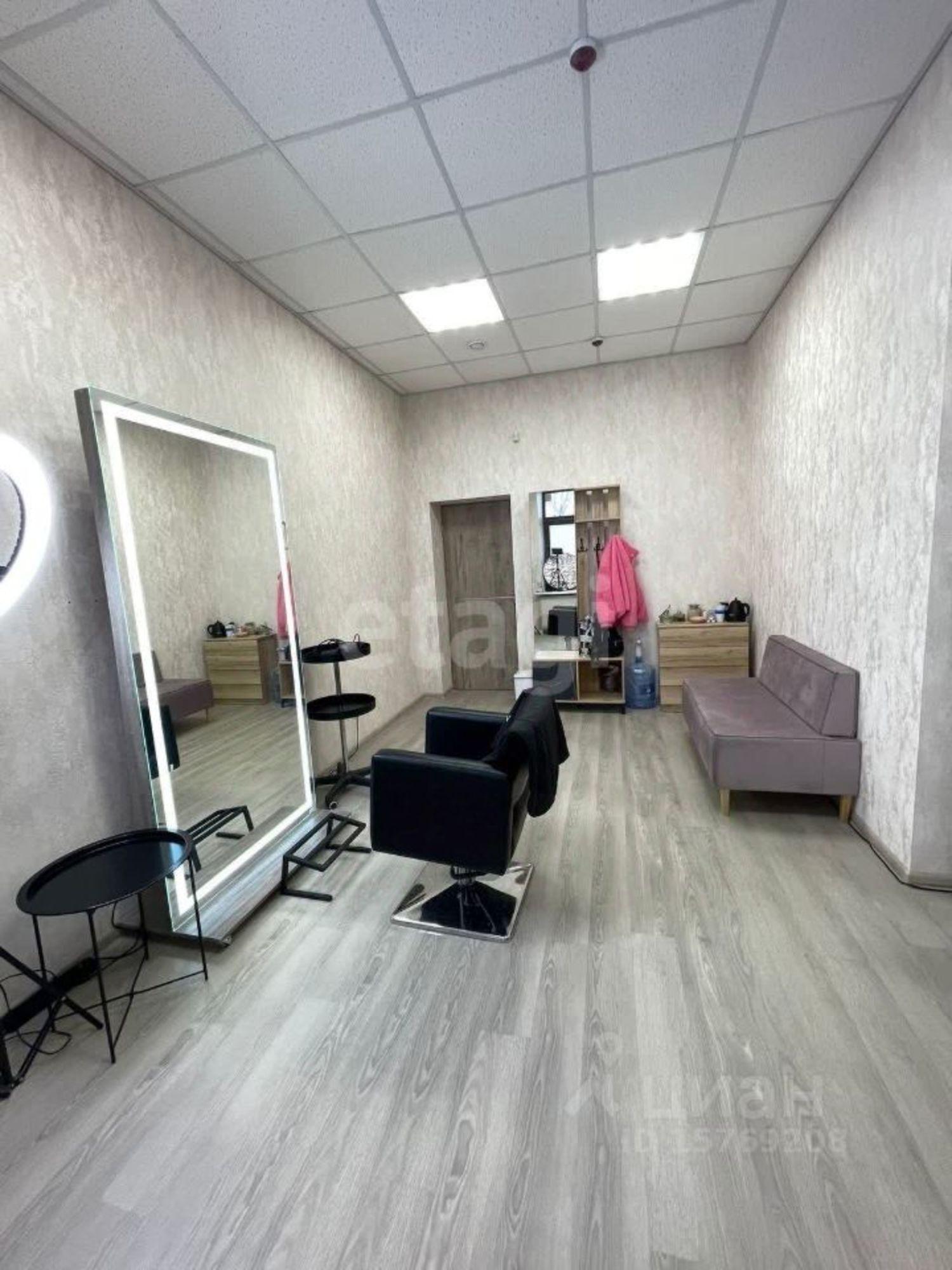 Сдать офис, помещение под офис за 17 501 рублей на улица Кирова, 45