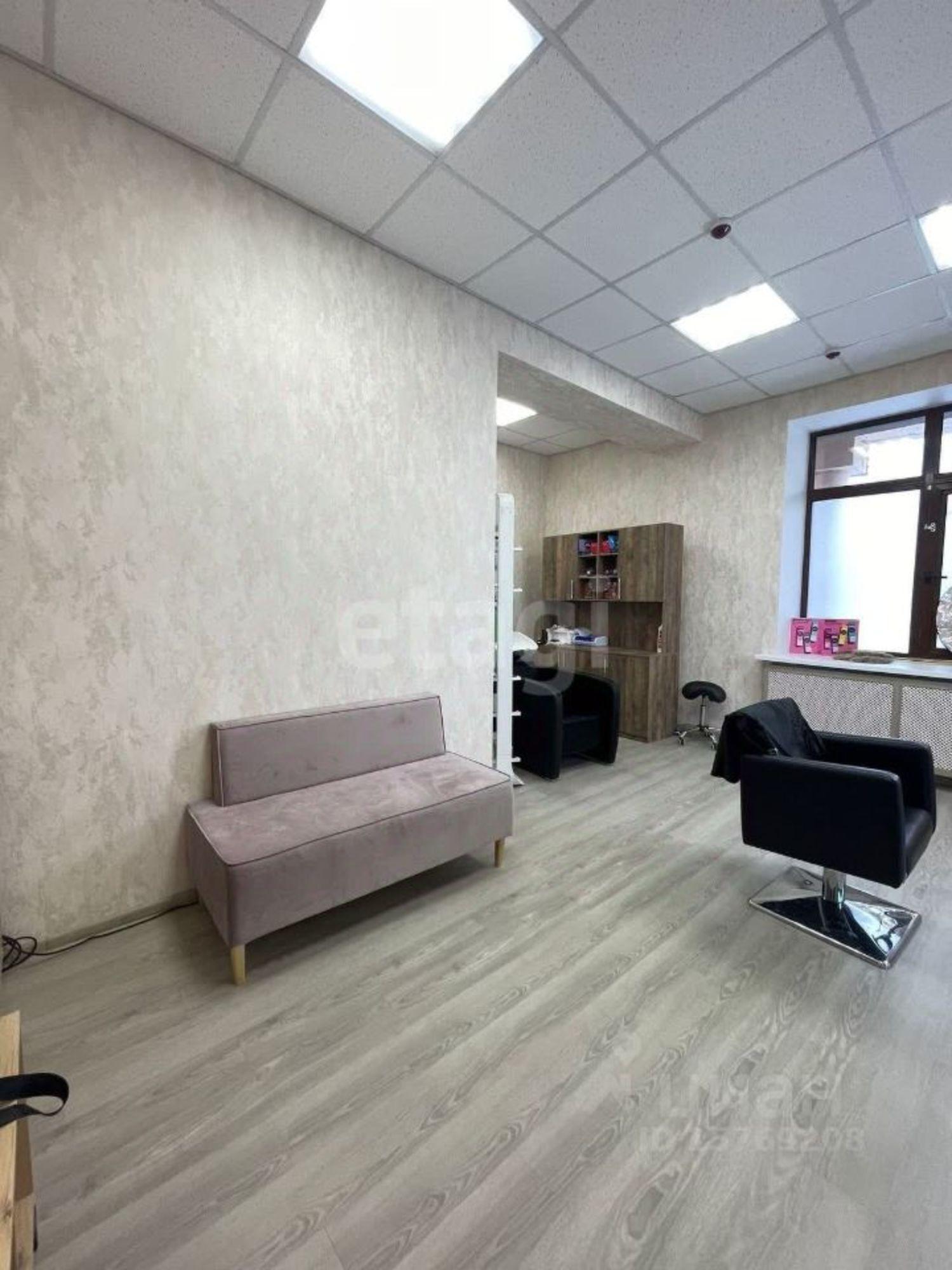 Сдать офис, помещение под офис за 17 501 рублей на улица Кирова, 45