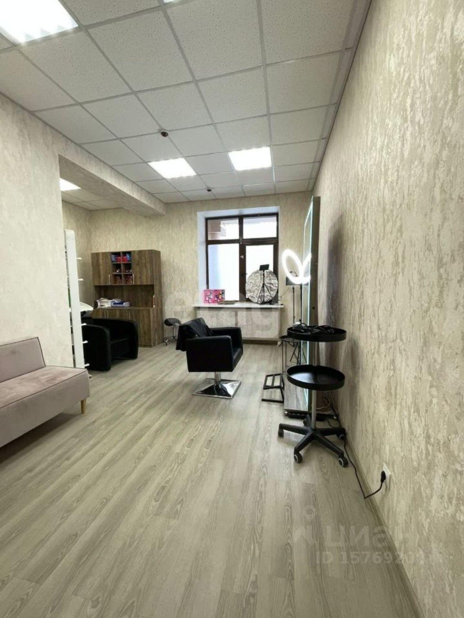Сдать офис, помещение под офис за 17 501 рублей на улица Кирова, 45