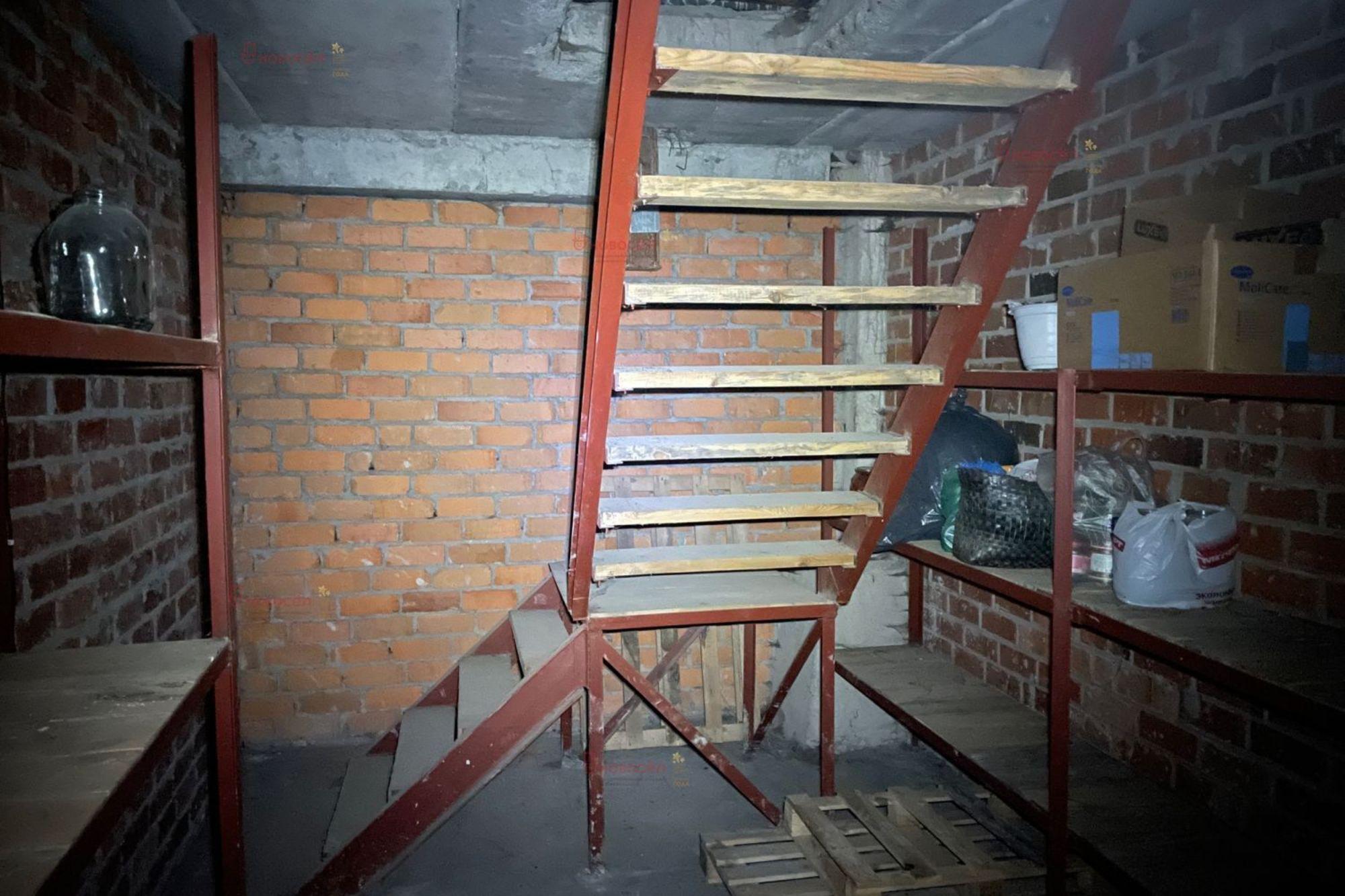 Купить гараж, место в паркинге за 1 500 000 рублей на Фронтовых бригад 14
