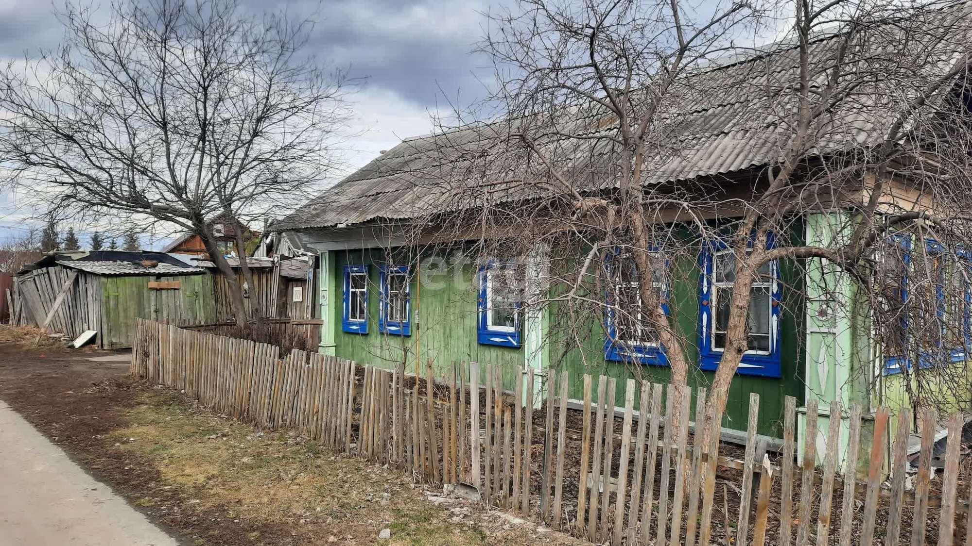 Купить дачу, дом, коттедж за 2 500 000 рублей на 1-й Трактовый пер., 4