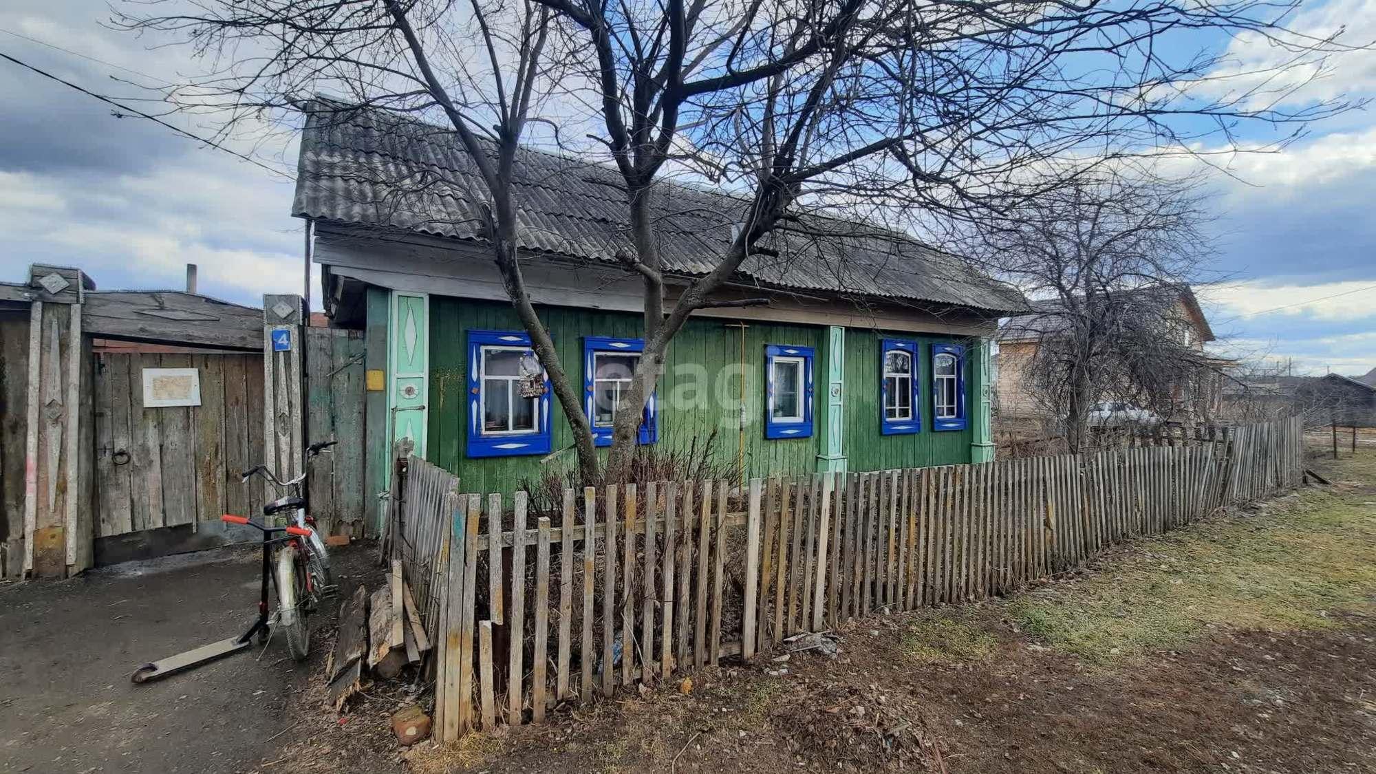 Купить дачу, дом, коттедж за 2 500 000 рублей на 1-й Трактовый пер., 4