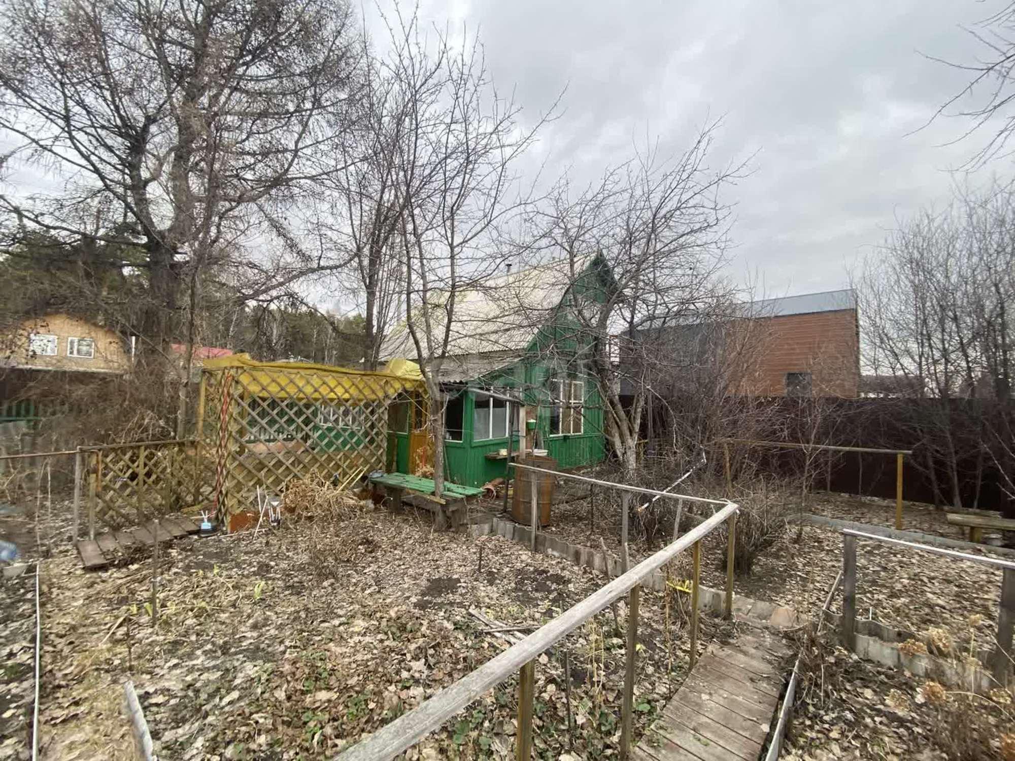 Купить дачу, дом, коттедж за 2 300 000 рублей на Зеленая,