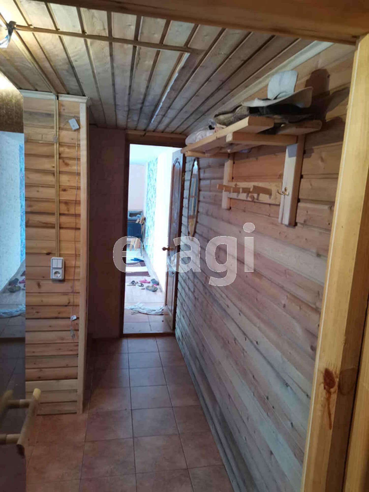 Купить дачу, дом, коттедж за 5 100 000 рублей на Мельникайте, 15/2