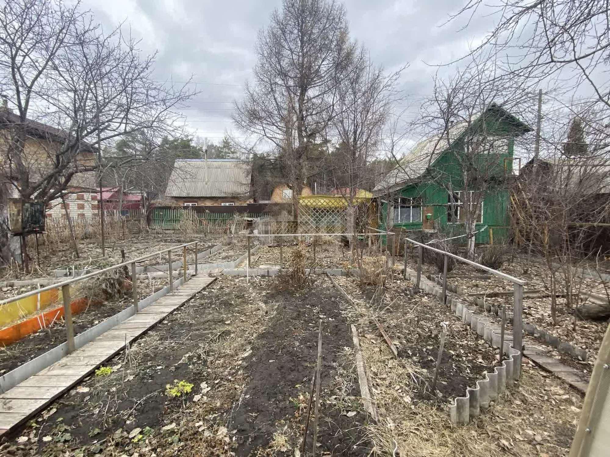 Купить дачу, дом, коттедж за 2 300 000 рублей на Зеленая,