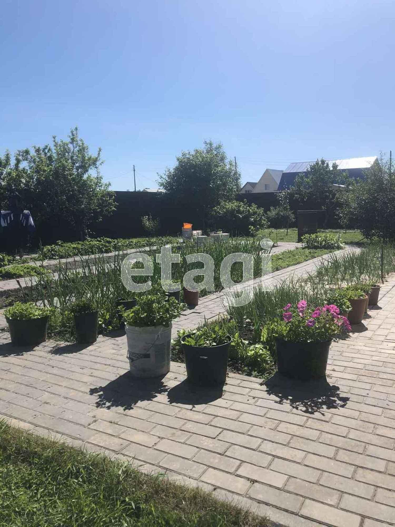 Купить дачу, дом, коттедж за 15 700 000 рублей на Черемуховая, 8а