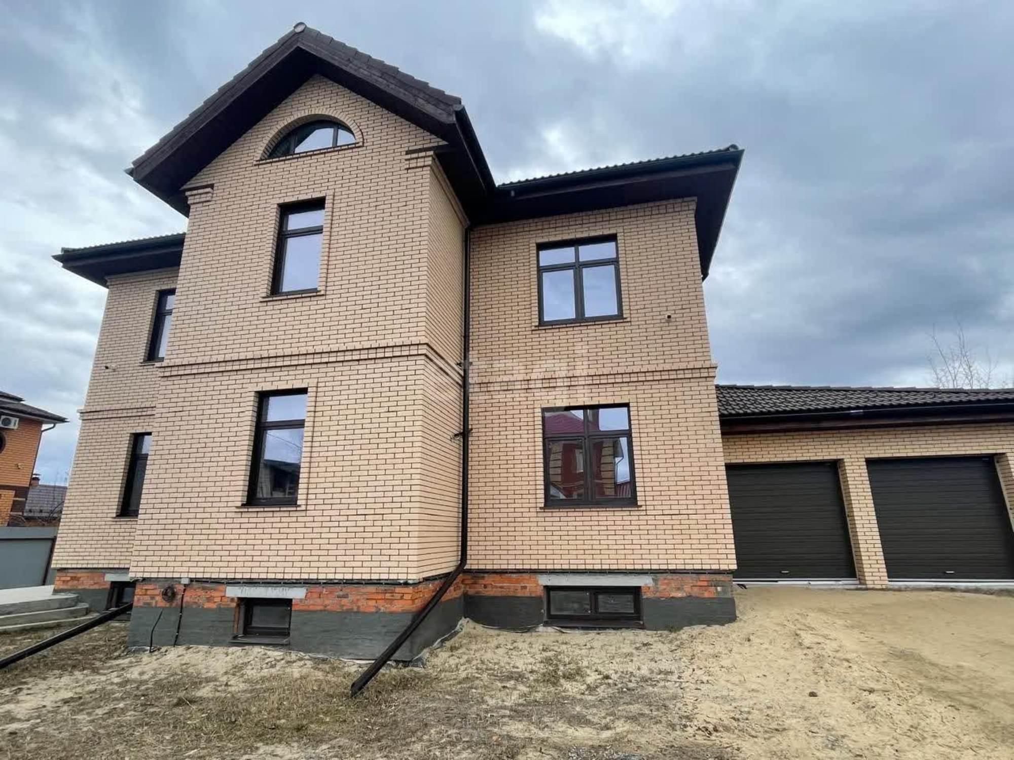 Купить дачу, дом, коттедж за 52 000 000 рублей на Рябиновая, 13
