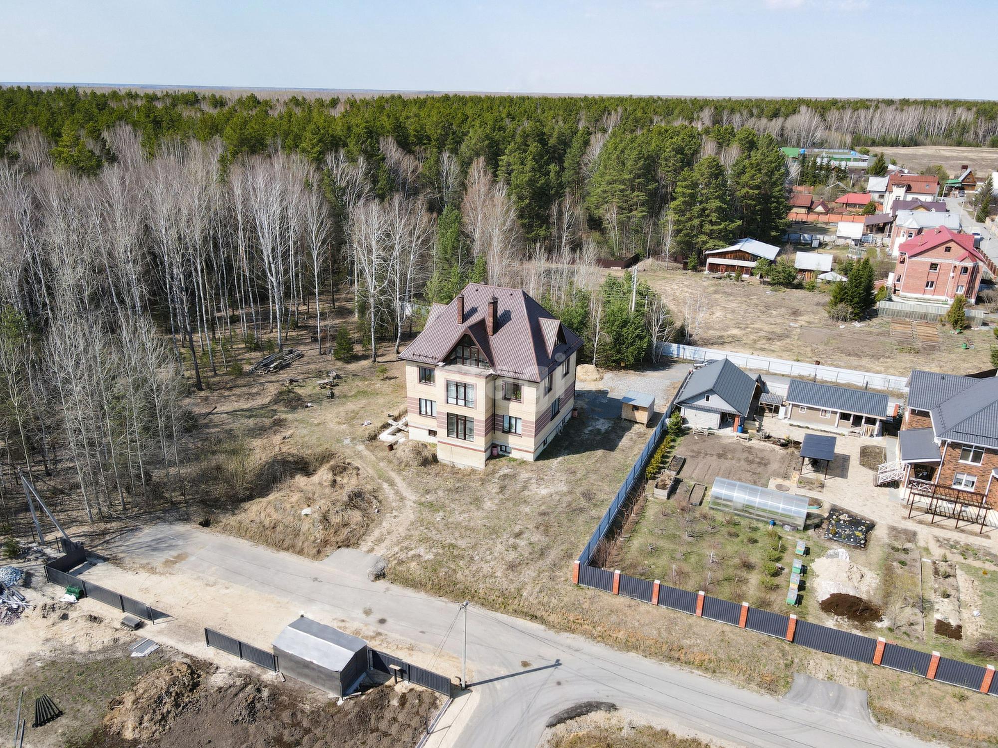 Купить дачу, дом, коттедж за 19 800 000 рублей на Березовая, 14