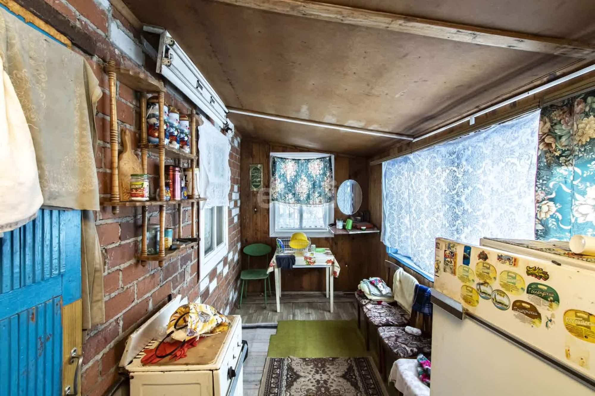 Купить дачу, дом, коттедж за 1 900 000 рублей на Цветочная,