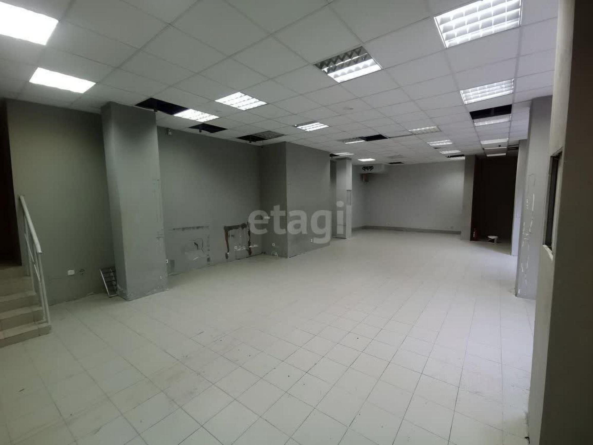 Купить офис, помещение под офис за 9 975 000 рублей на Екатеринбург