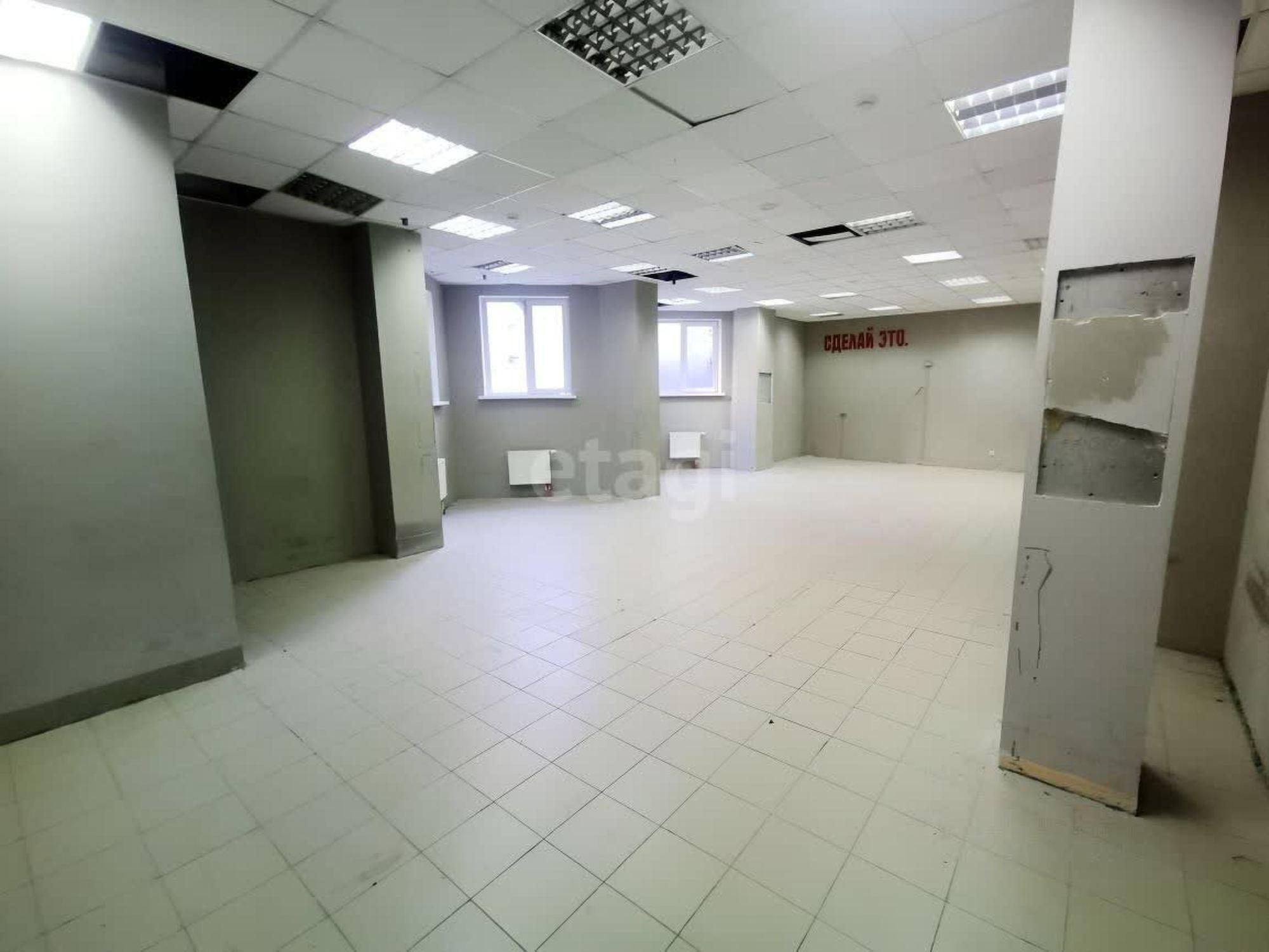 Купить офис, помещение под офис за 9 975 000 рублей на Екатеринбург