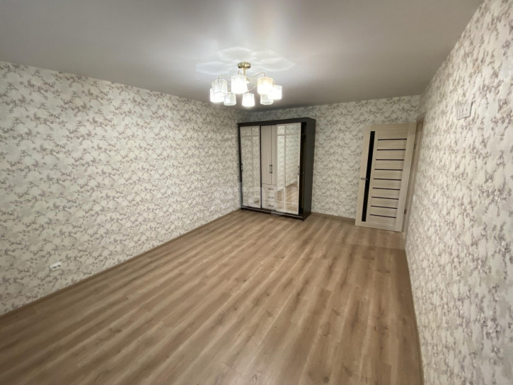 2-комн квартира Козуева, 66