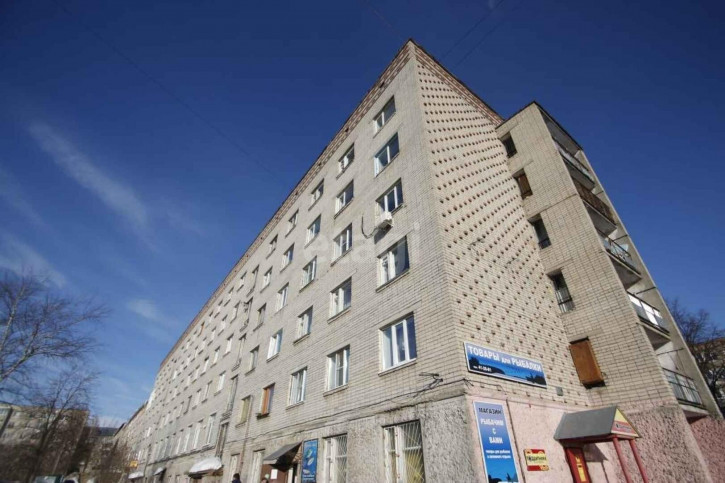 Комната Димитрова, 18
