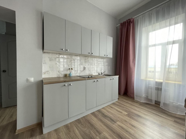 2-комн квартира 1 мая, 22
