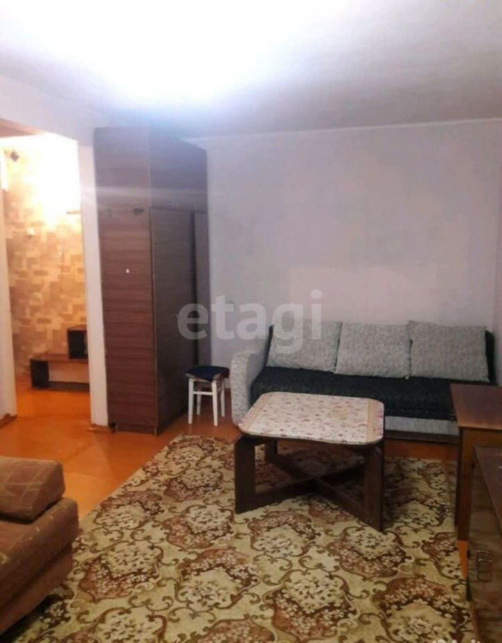 2-комн квартира Победы, 88