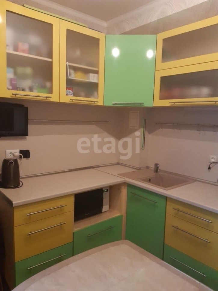 2-комн квартира Победы, 88