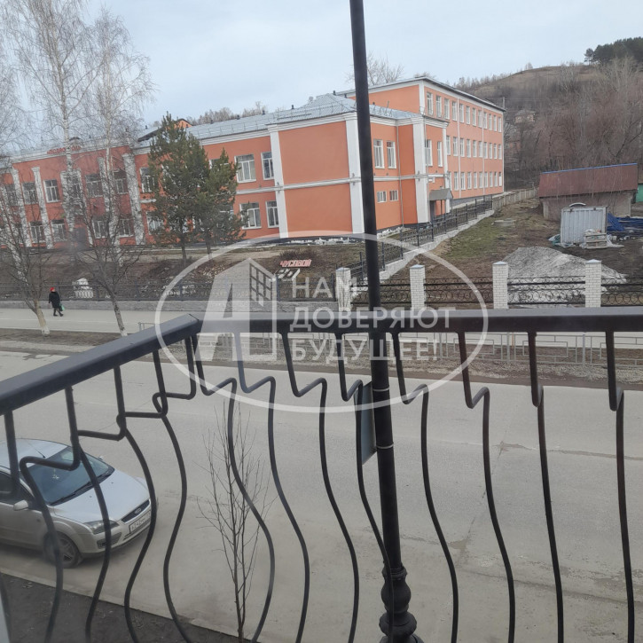 2-комн квартира улица Ленина, 13