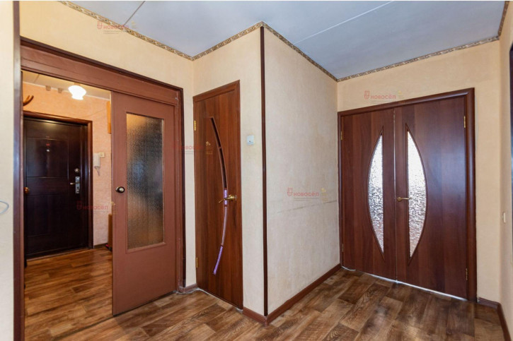 3-комн квартира Бебеля 184