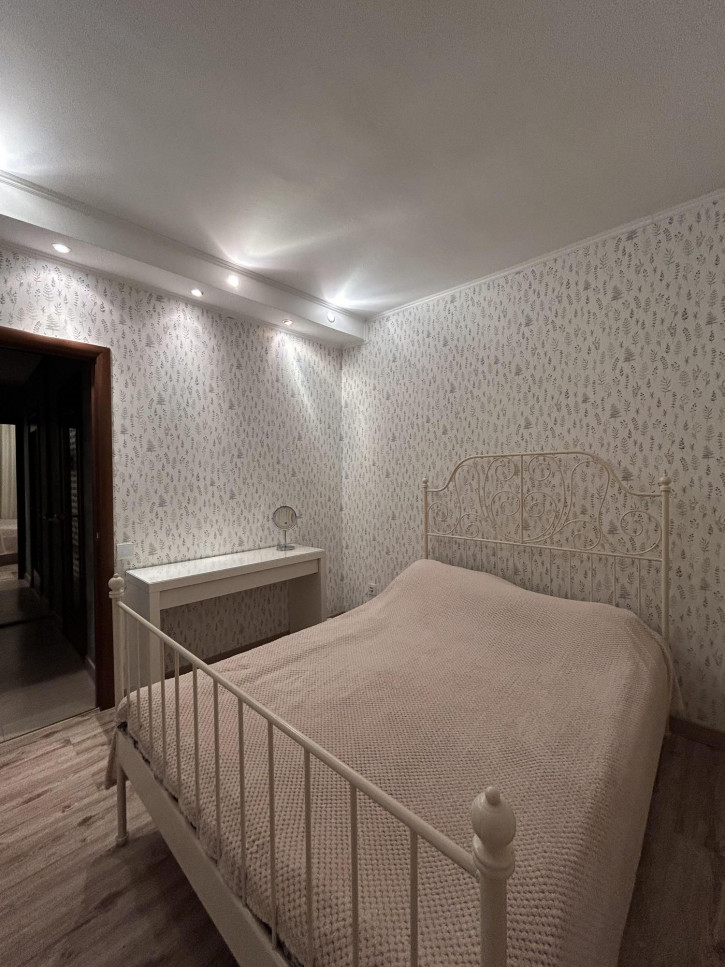 3-комн квартира улица Чкалова, 31