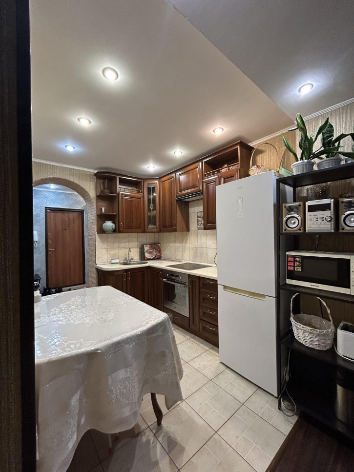 3-комн квартира улица Чкалова, 31