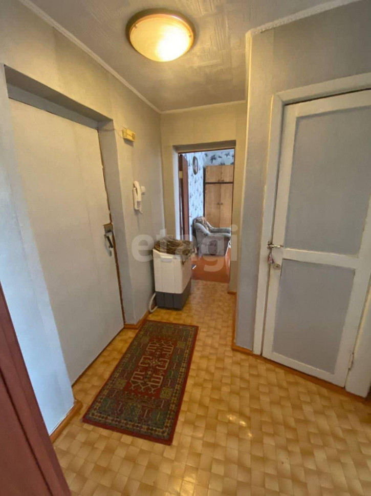 2-комн квартира Челюскинцев 4-я, 97