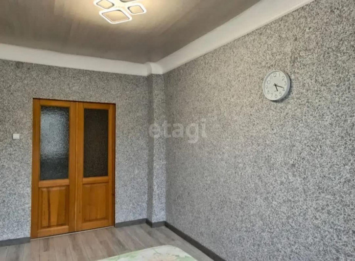 2-комн квартира Серова, 21