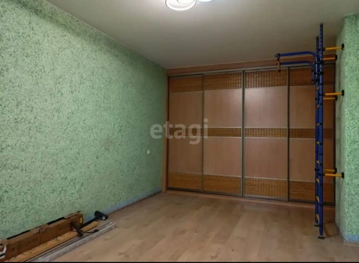 2-комн квартира Серова, 21