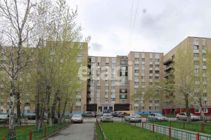 2-комн квартира Республики, 214