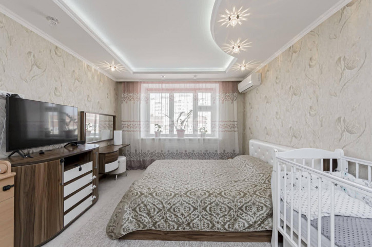 3-комн квартира Энергостроителей, 23
