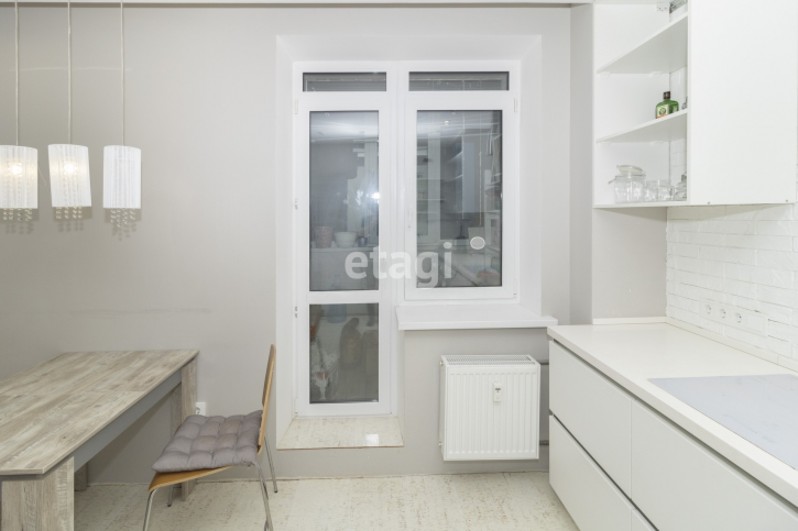 2-комн квартира Тимофея Чаркова, 81