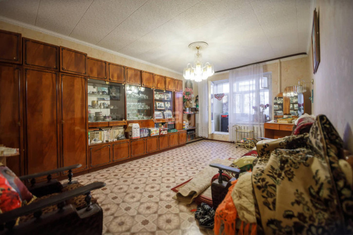 3-комн квартира Октябрьская, 6