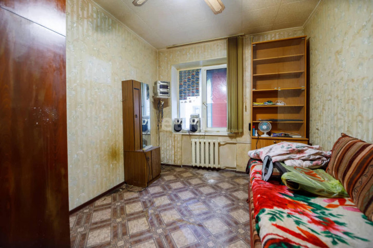 3-комн квартира Октябрьская, 6