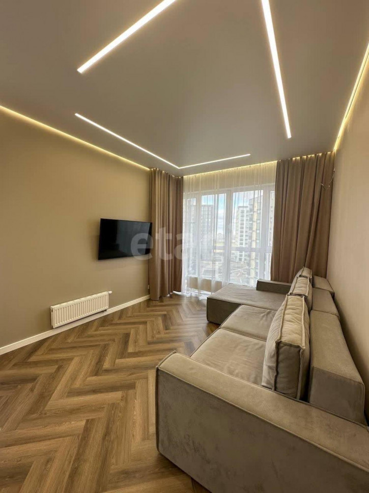 2-комн квартира Сергея Джанбровского, 17