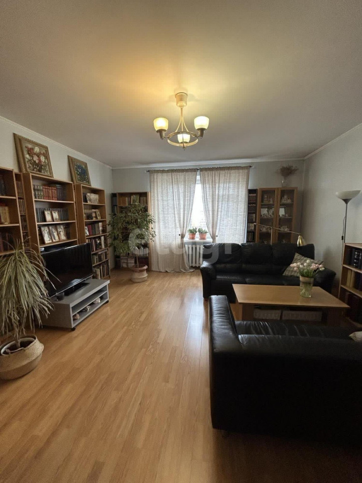 5-комн квартира Герцена, 86а
