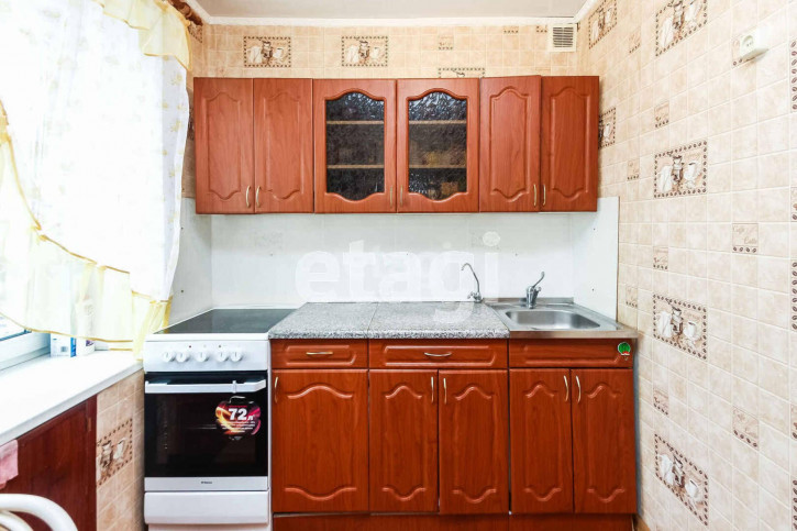 2-комн квартира Коммунаров, 7
